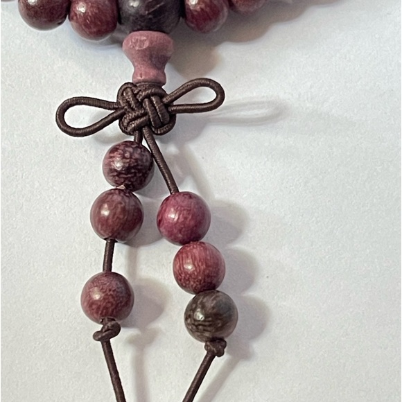 Sandalwood Purple Mala Beads Natural Wood 108 Beads - Picture 3 of 5
